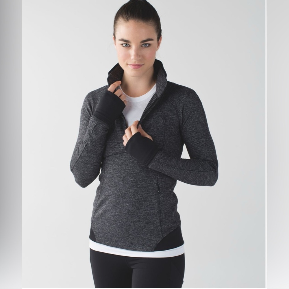 Lululemon Runderful Half Zip size 8